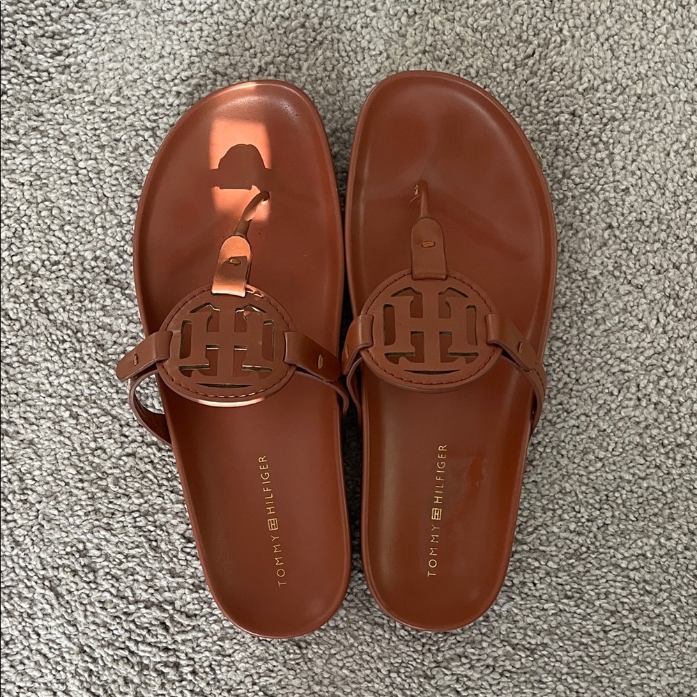Tommy Hilfiger Chestnut Slide Sandals